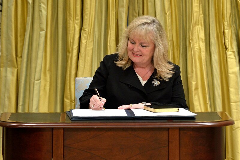 Kerry-Lynne Findlay being appointed as Minister of National Revenue, in July 2013.