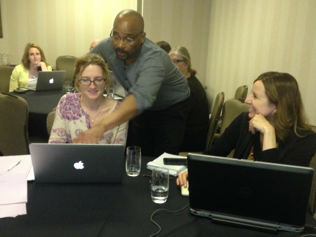 It was a pleasure conducting a great journalism session with Andrew McIntosh @AndrewMaco and Fred Vallance-Jones @Fvjones. Fran Yanor (left) and Andrea Huncar @andreahuncar were among the many participants who learned spreadsheets and pivot tables. 